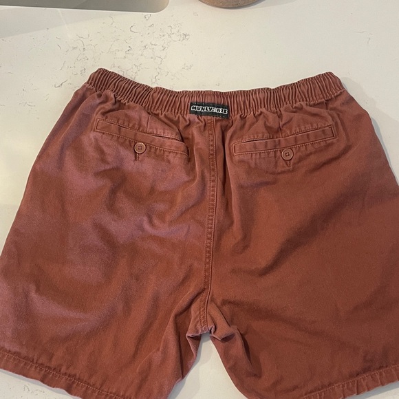 ROLL AND STROLL SHORTS 32 waist 7” inseam - Picture 1 of 2